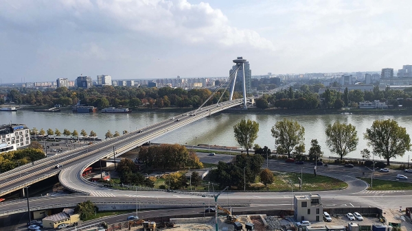 bratislava24.jpg