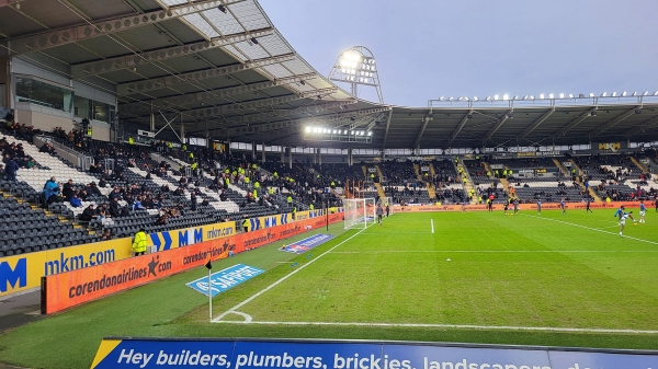 hull012.jpg