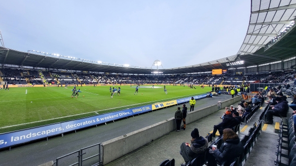 hull015.jpg