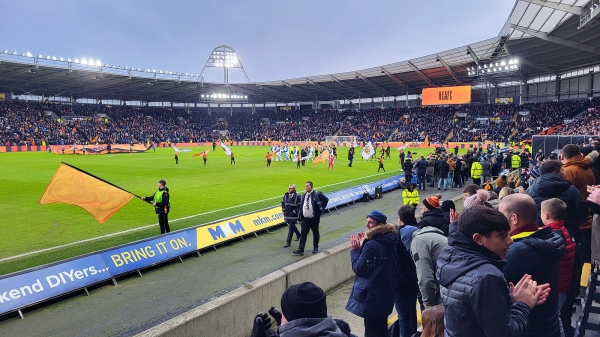 hull021.jpg