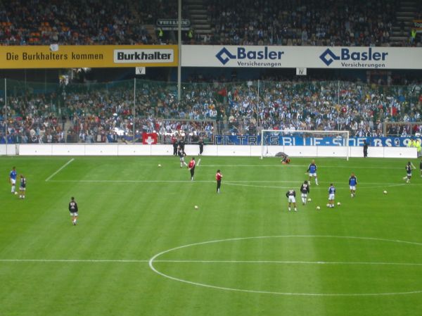 ch-autaug02_005.jpg